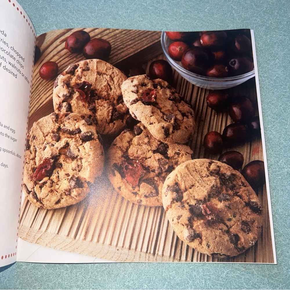 Holiday Baking Cookbook - Red and White - Picture 5 of 6